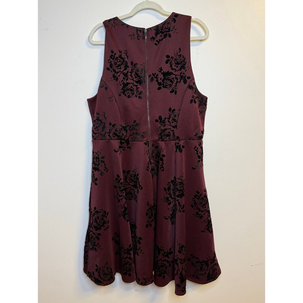 Torrid Burgundy Flocked Floral Skater Dress 20 - Picture 2 of 8